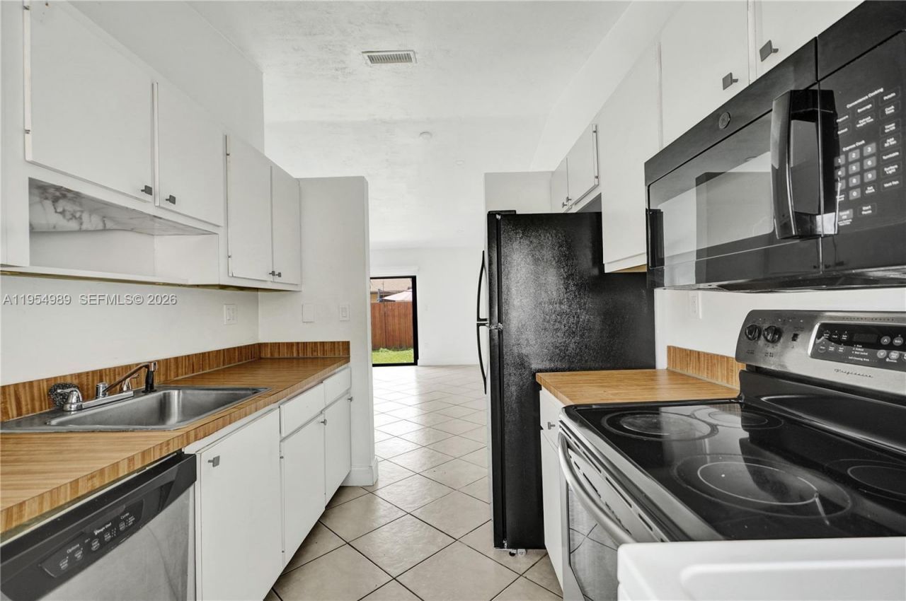 12216 SW 110th Ln, Miami, FL 33186 Photo