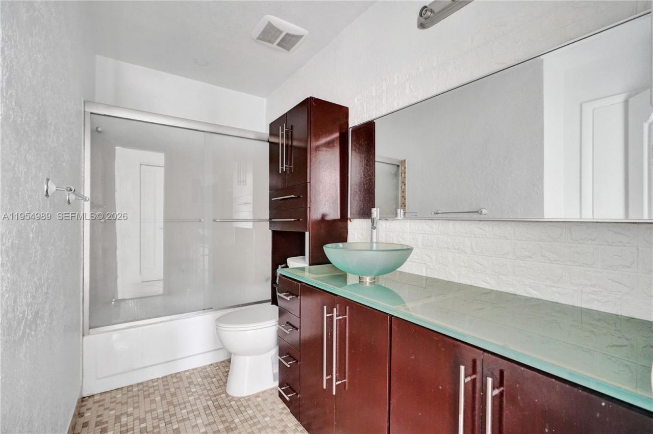 12216 SW 110th Ln, Miami, FL 33186 Photo