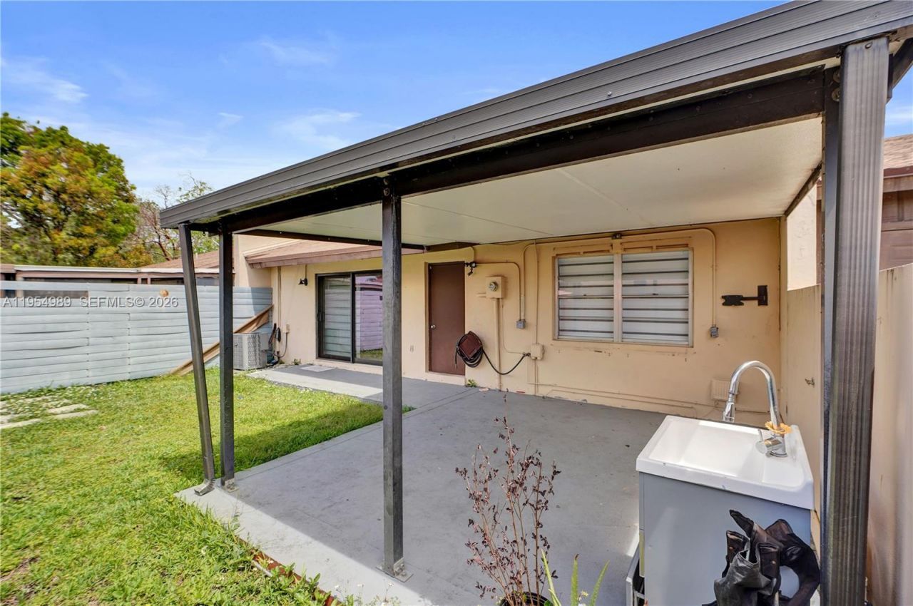 12216 SW 110th Ln, Miami, FL 33186 Photo