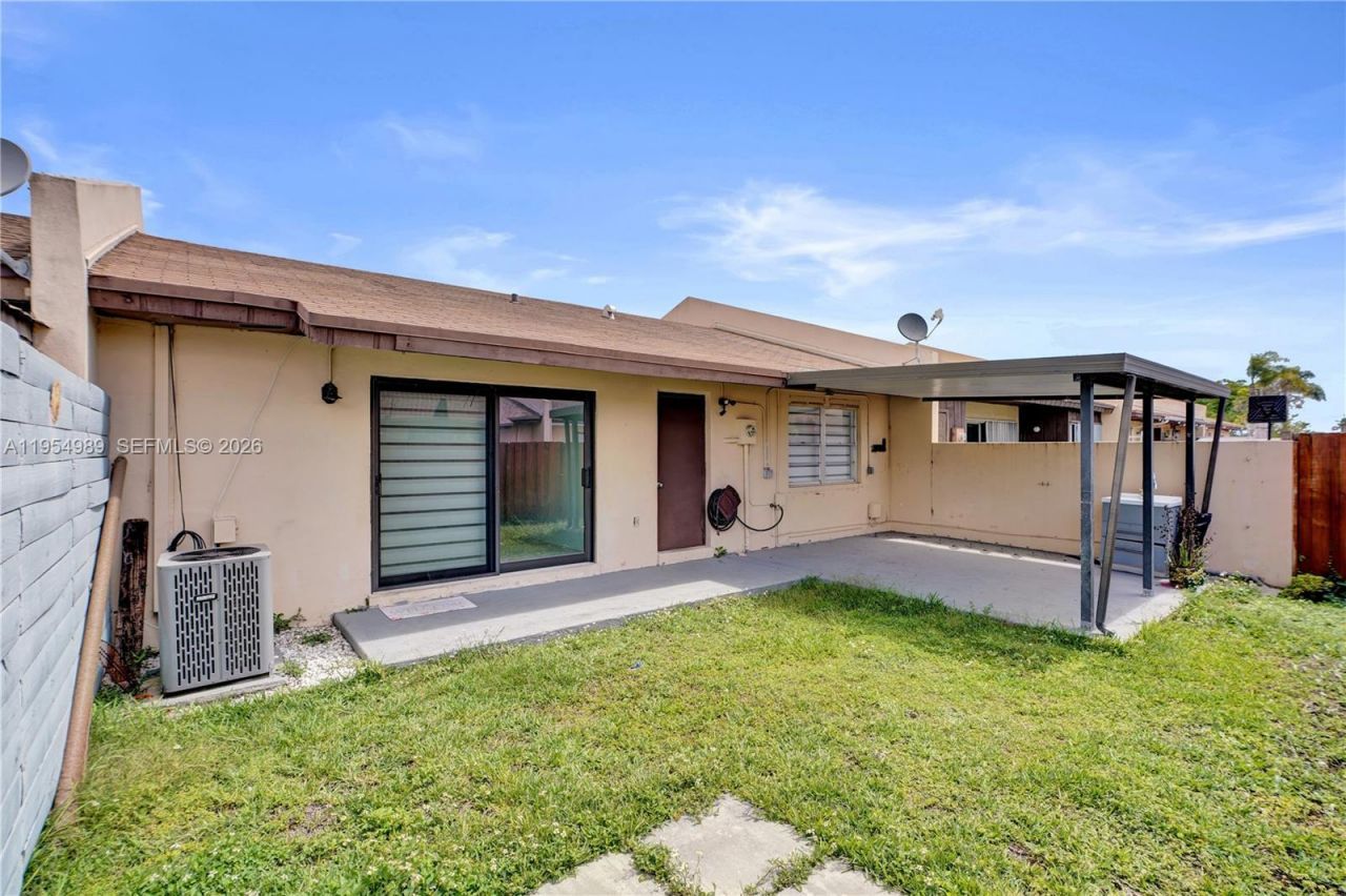 12216 SW 110th Ln, Miami, FL 33186 Photo