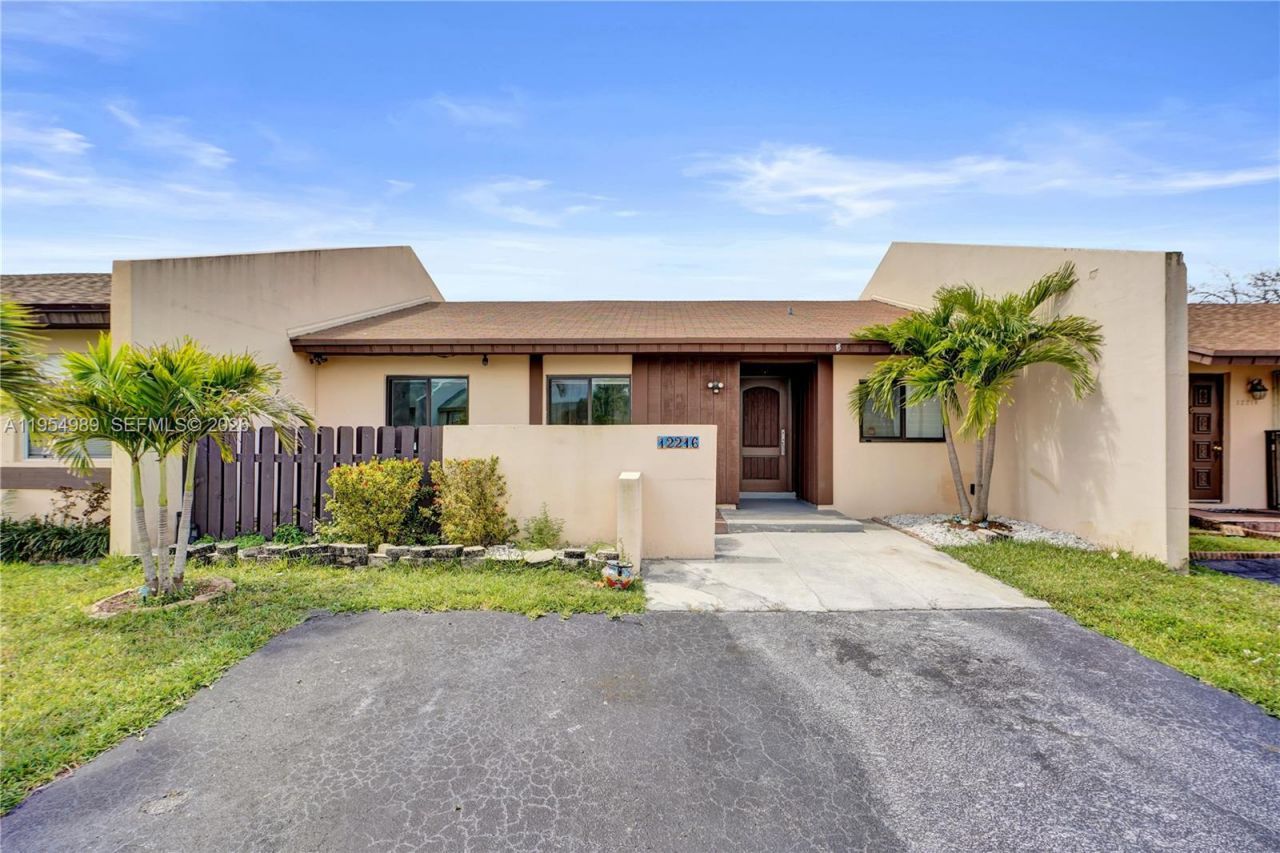 12216 SW 110th Ln, Miami, FL 33186 Photo