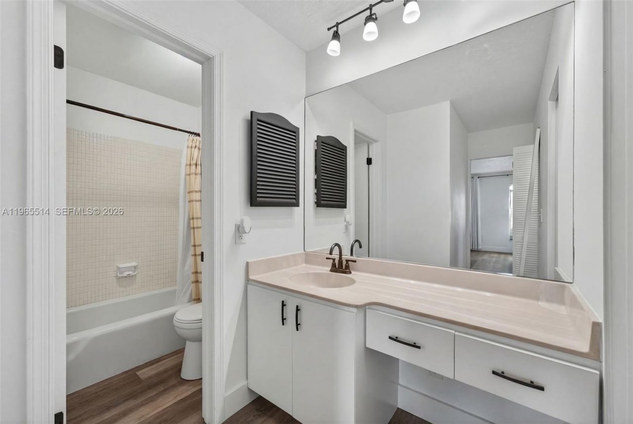 170 Cypress Club Dr , Unit 712, Pompano Beach, FL 33060 Photo