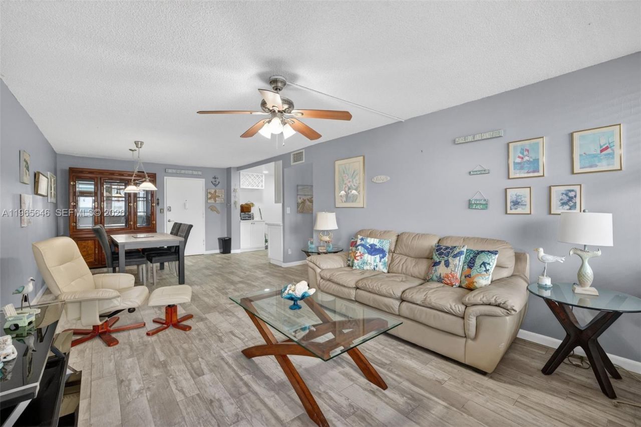1913 S Ocean Dr, Unit 209, Hallandale Beach, FL 33009 Photo
