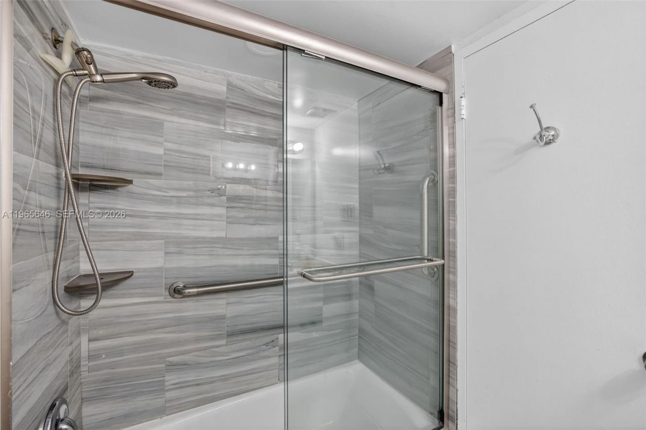 1913 S Ocean Dr, Unit 209, Hallandale Beach, FL 33009 Photo