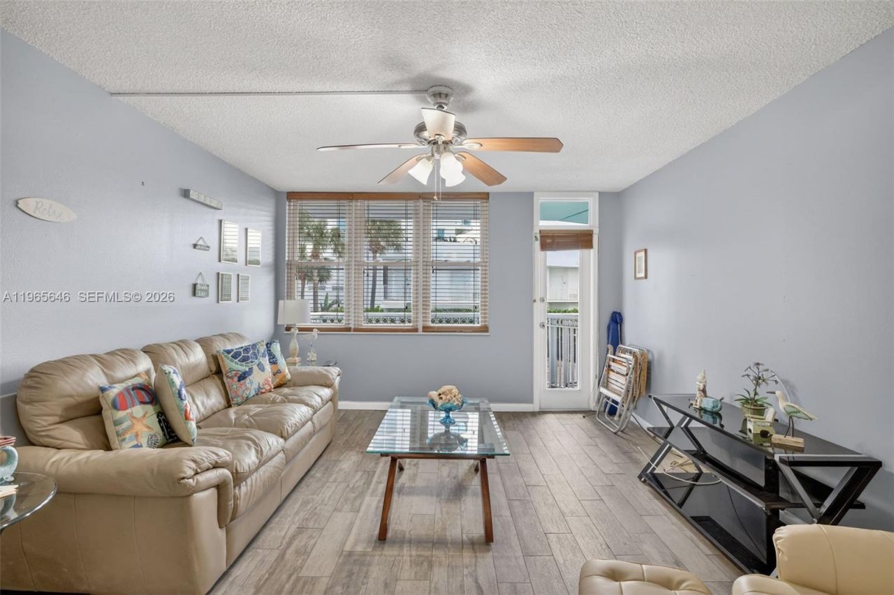 1913 S Ocean Dr, Unit 209, Hallandale Beach, FL 33009 Photo