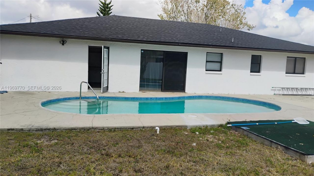 1404 SE 19th St., Cape Coral, FL 33990 Photo