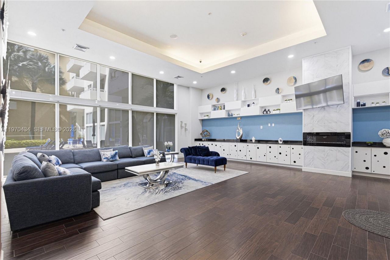 2775 NE 187th St, Unit 625, Aventura, FL 33180 Photo