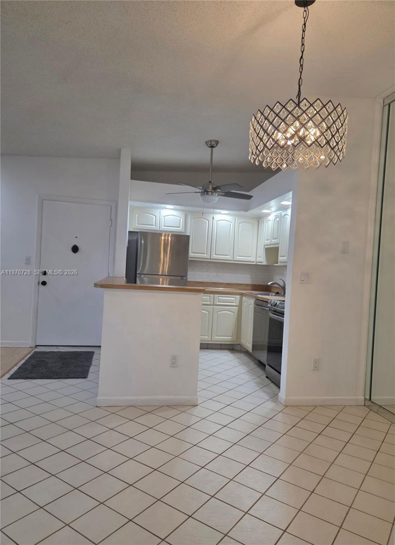 9842 Belfort Cir, Unit 214A4, Tamarac, FL 33321 Photo