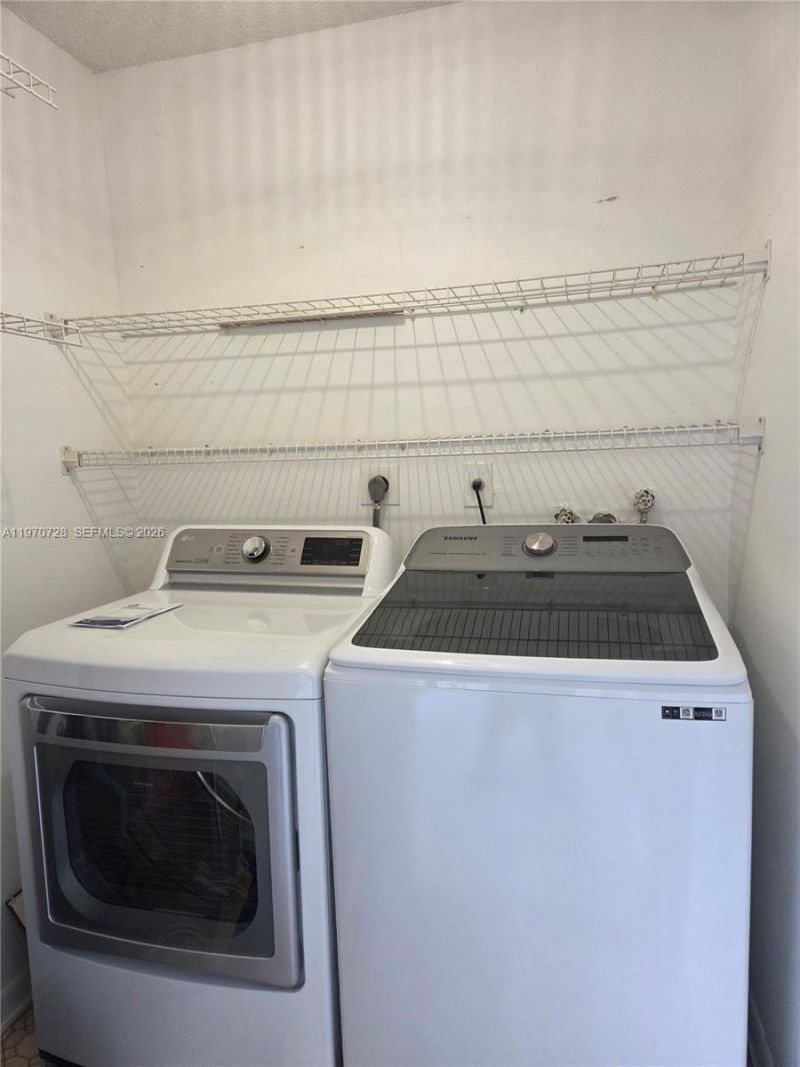 9842 Belfort Cir, Unit 214A4, Tamarac, FL 33321 Photo