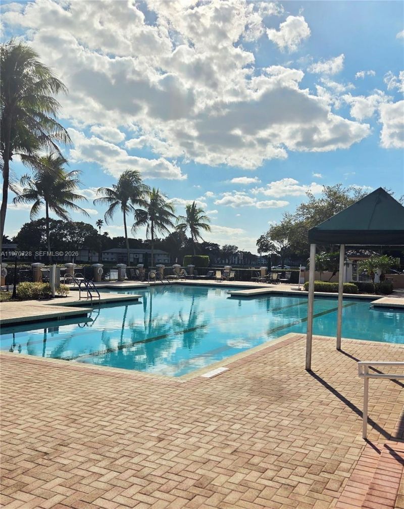 9842 Belfort Cir, Unit 214A4, Tamarac, FL 33321 Photo