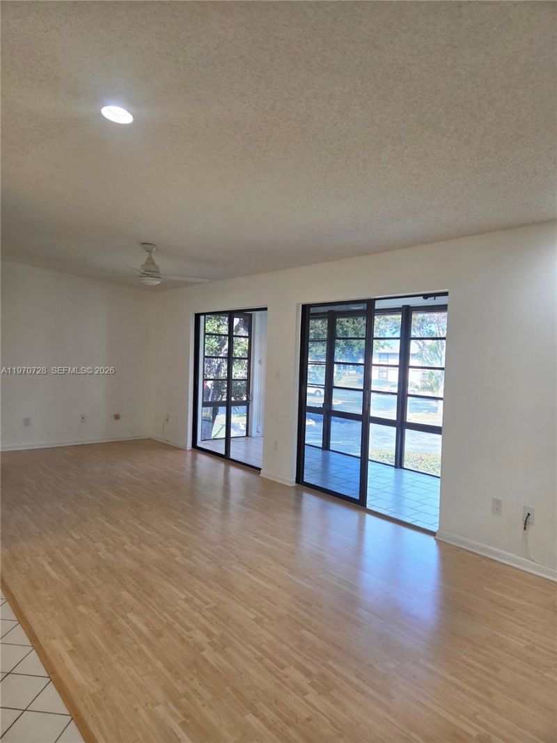 9842 Belfort Cir, Unit 214A4, Tamarac, FL 33321 Photo