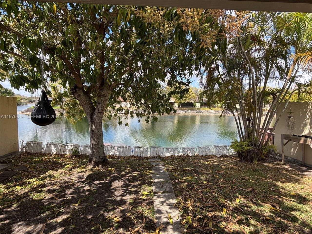 13772 Kendale Lakes Dr, Unit 1, Miami, FL 33183 Photo