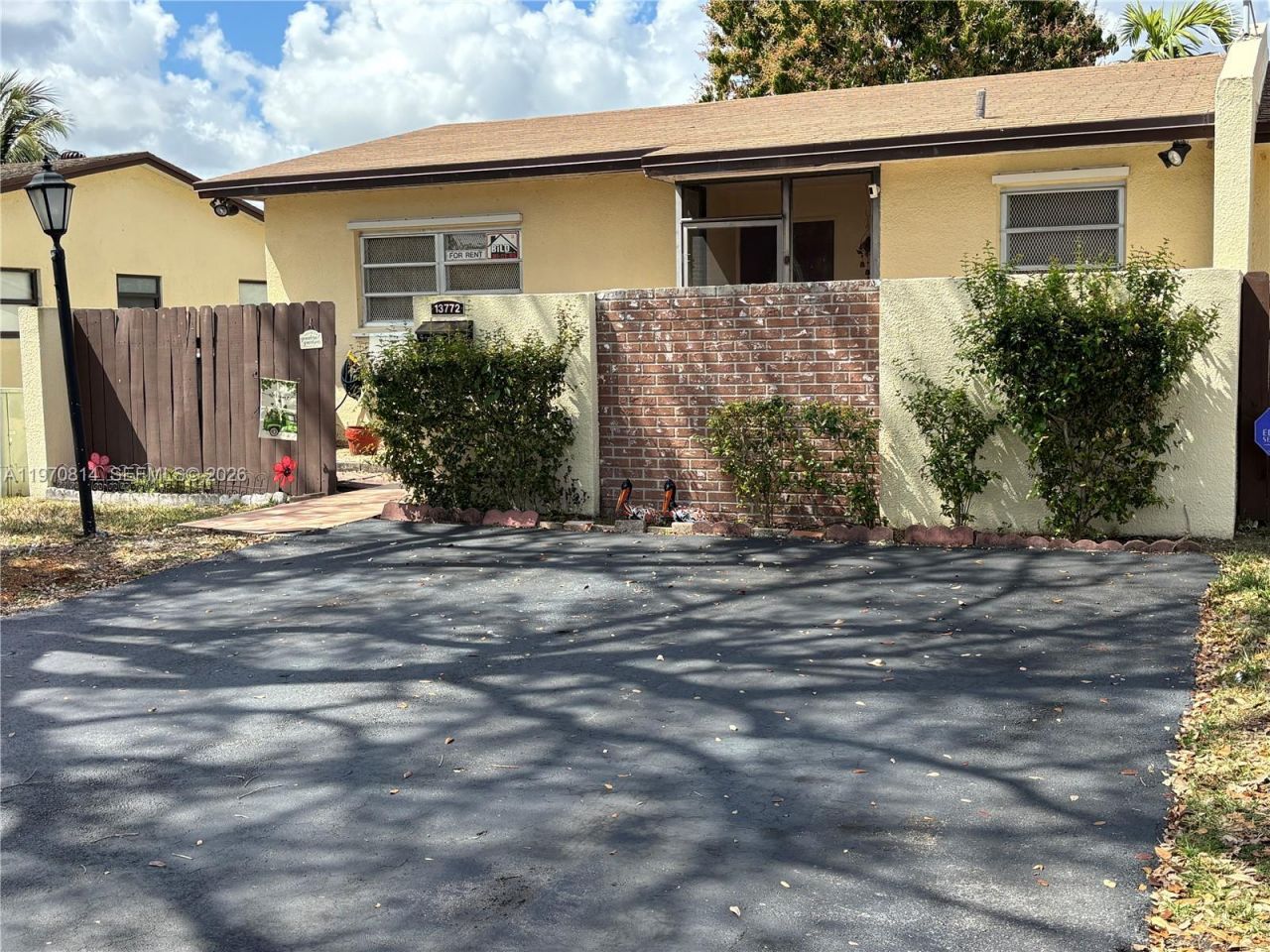 13772 Kendale Lakes Dr, Unit 1, Miami, FL 33183 Photo