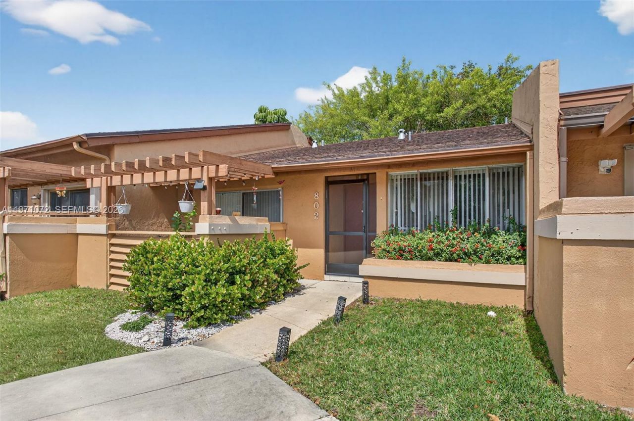 802 NW 79th Ter, Plantation, FL 33324 Photo