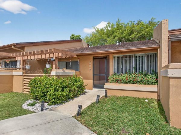 802 NW 79th Ter, Plantation, FL 33324
