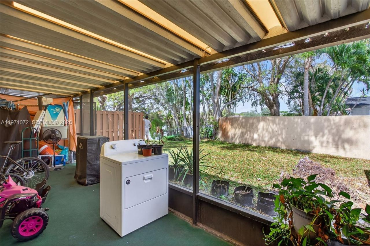 802 NW 79th Ter, Plantation, FL 33324 Photo