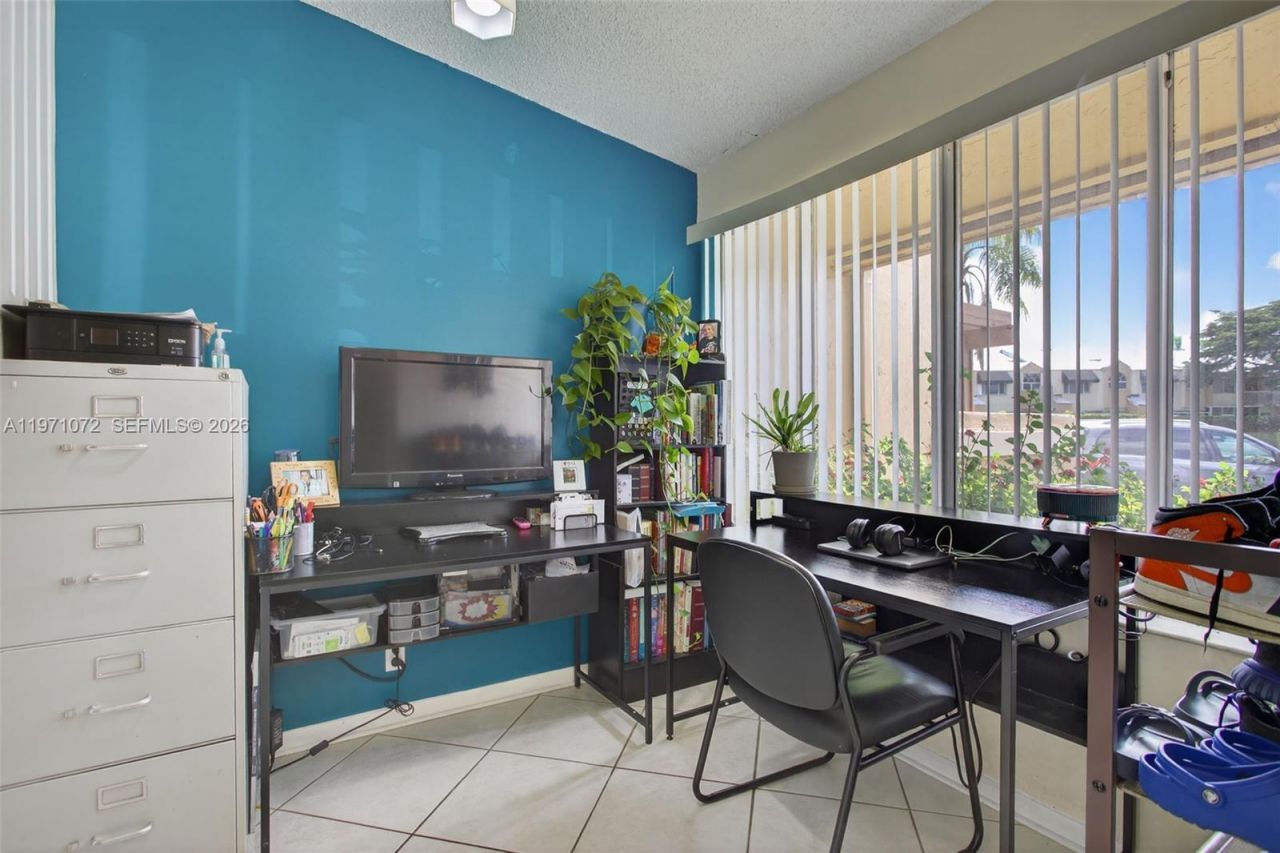 802 NW 79th Ter, Plantation, FL 33324 Photo