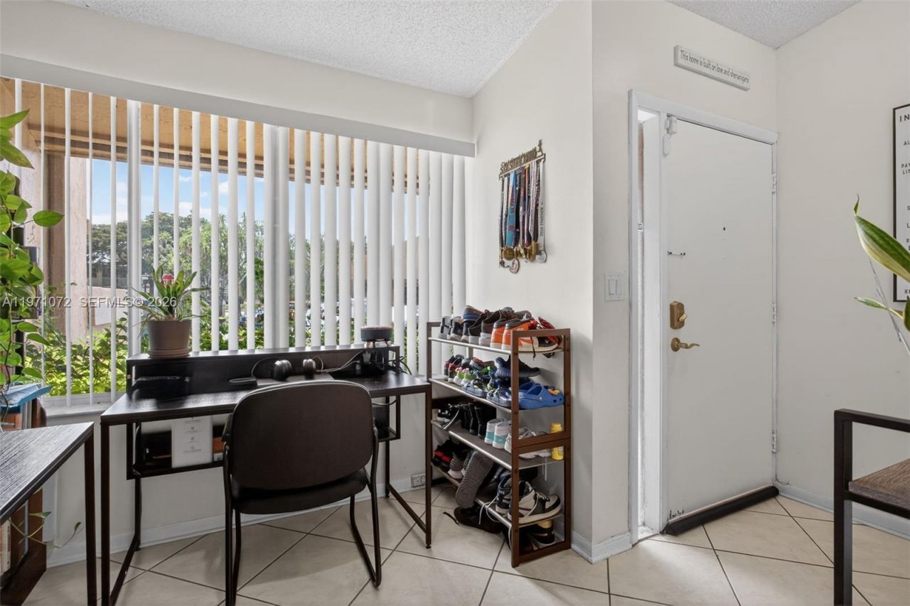 802 NW 79th Ter, Plantation, FL 33324 Photo