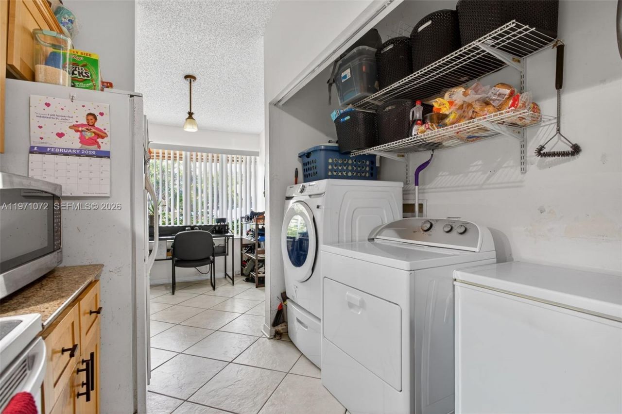 802 NW 79th Ter, Plantation, FL 33324 Photo