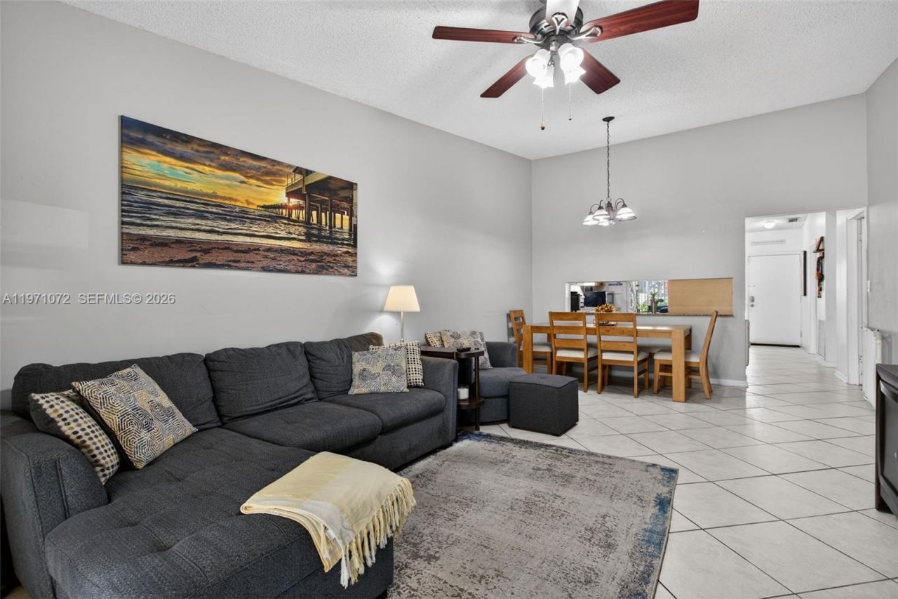 802 NW 79th Ter, Plantation, FL 33324 Photo