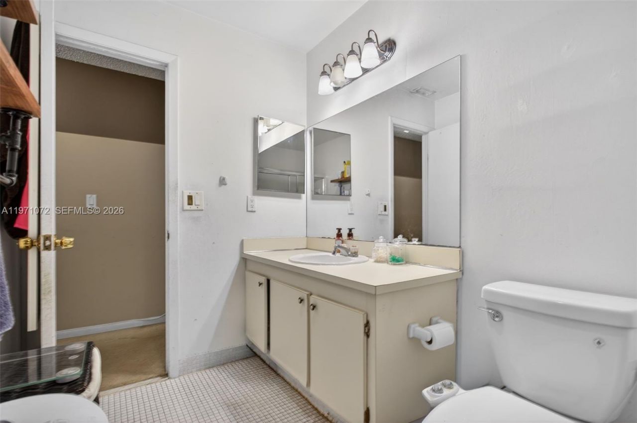 802 NW 79th Ter, Plantation, FL 33324 Photo