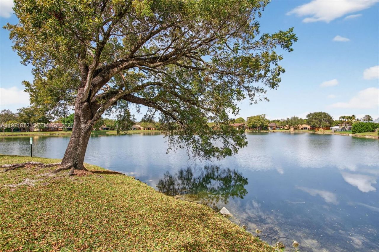 802 NW 79th Ter, Plantation, FL 33324 Photo