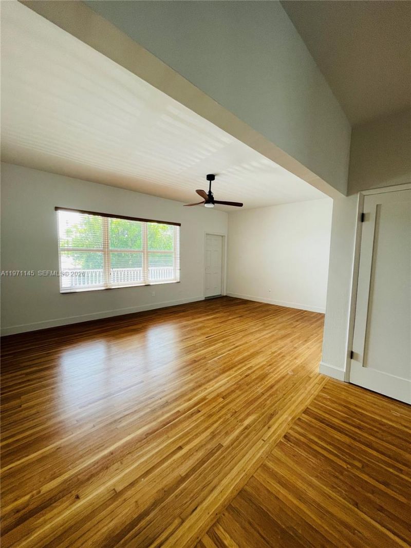 1905 Calais Dr , Unit 7, Miami Beach, FL 33141 Photo