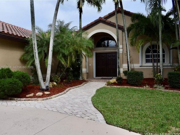 834 Verona Lake Dr, Weston, FL 33326