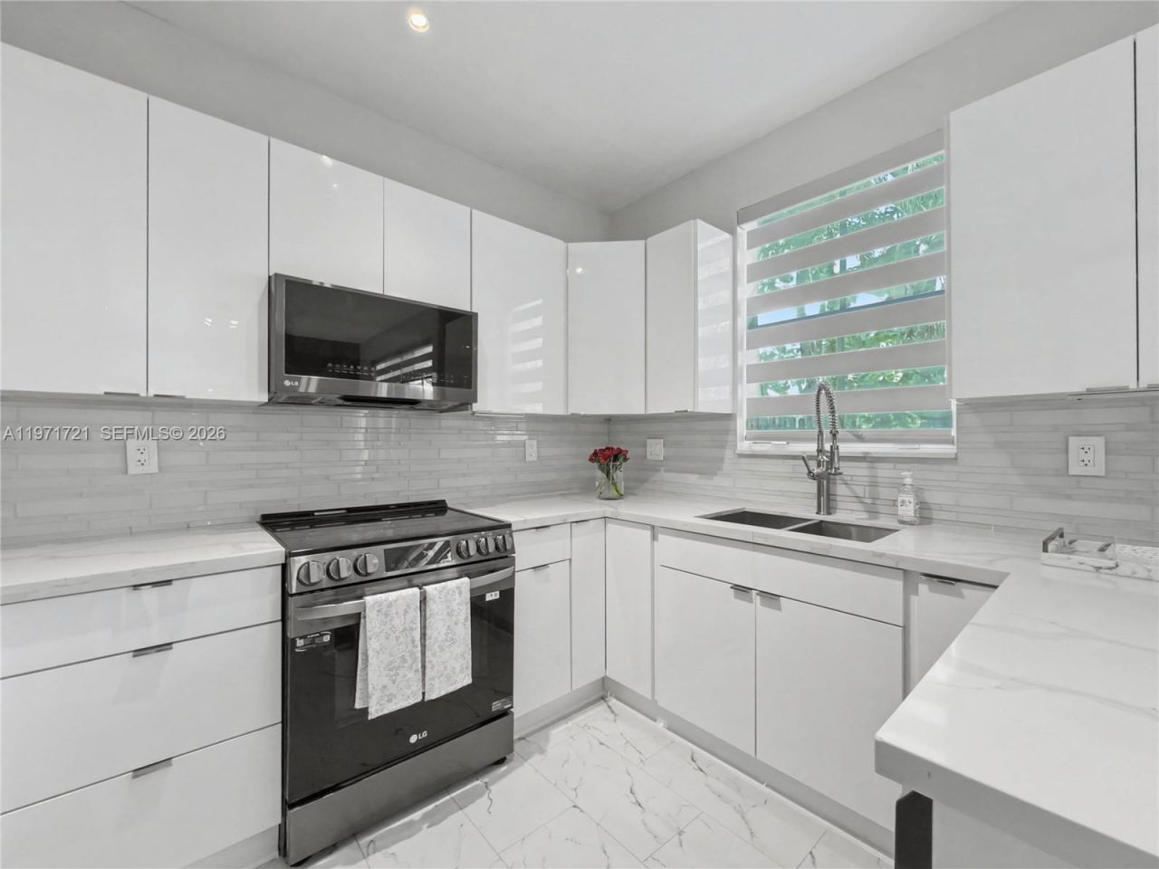 7876 NW 109th Path, Doral, FL 33178 Photo