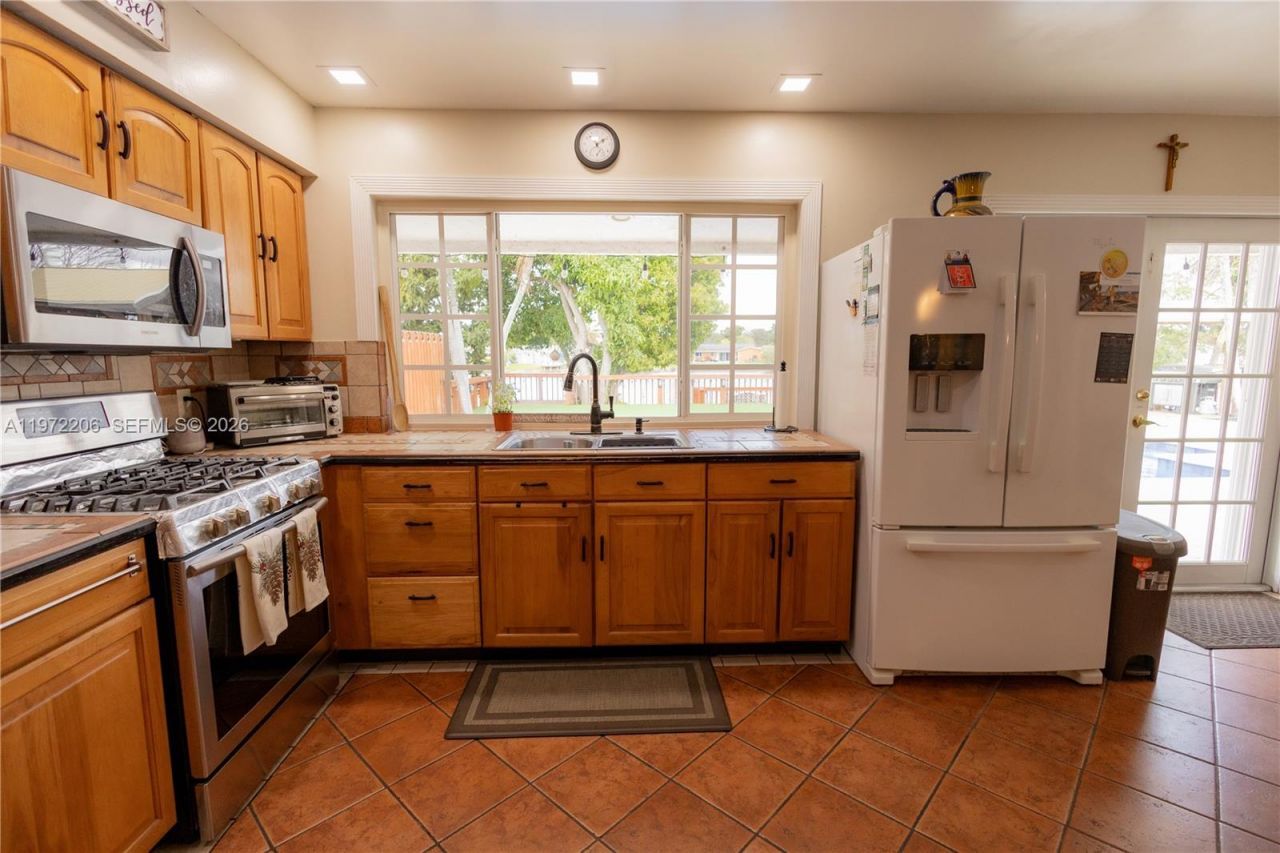 11901 NW 31st Pl, Sunrise, FL 33323 Photo