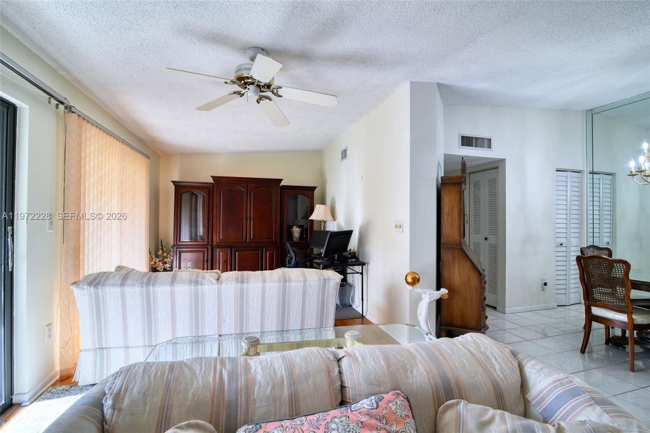 10975 W Clairmont Cir, Unit 207, Tamarac, FL 33321 Photo