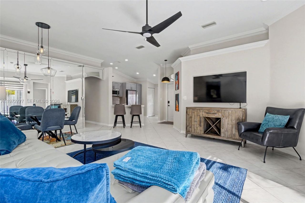 1110 Lemonwood St , Hollywood, FL 33019 Photo