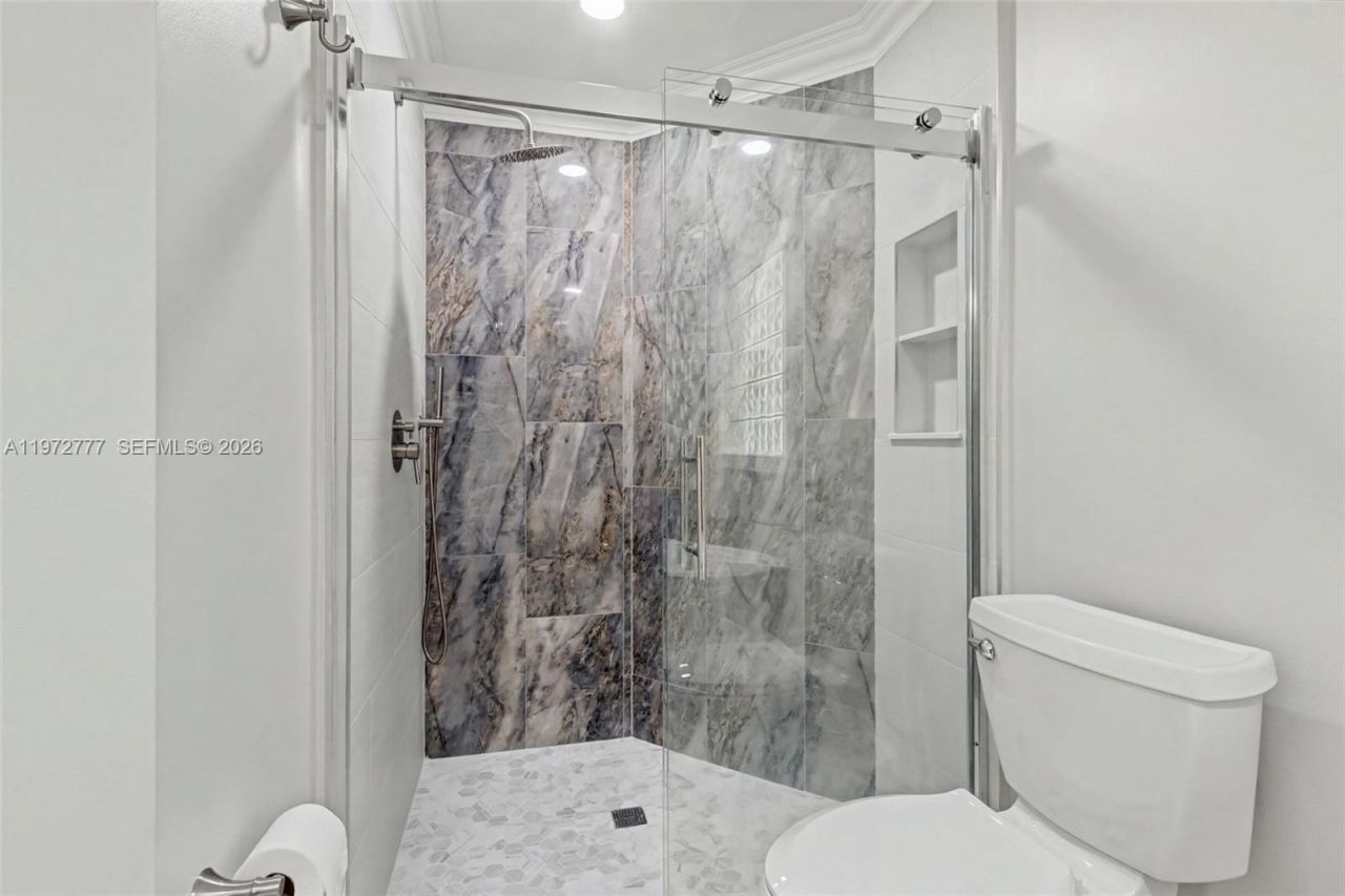 1110 Lemonwood St , Hollywood, FL 33019 Photo