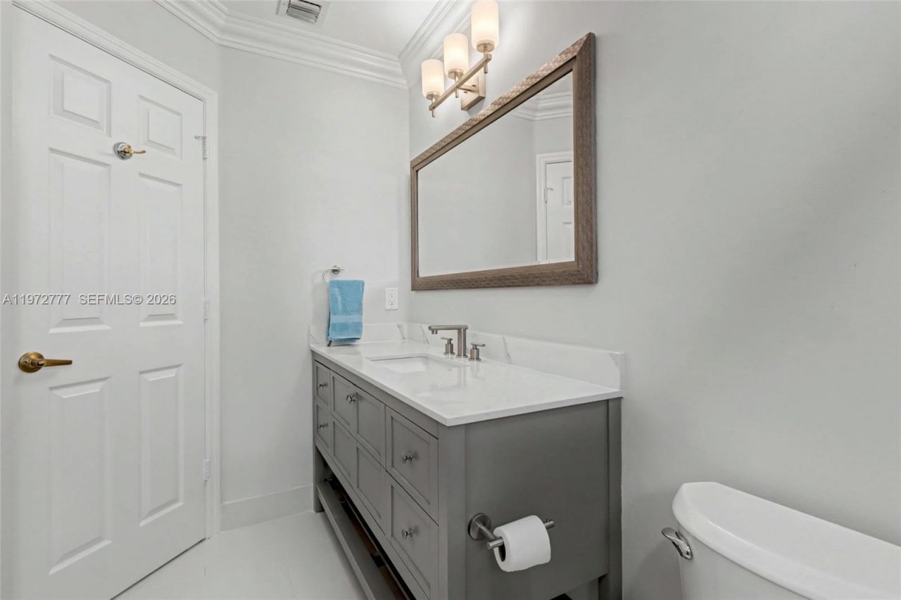 1110 Lemonwood St , Hollywood, FL 33019 Photo