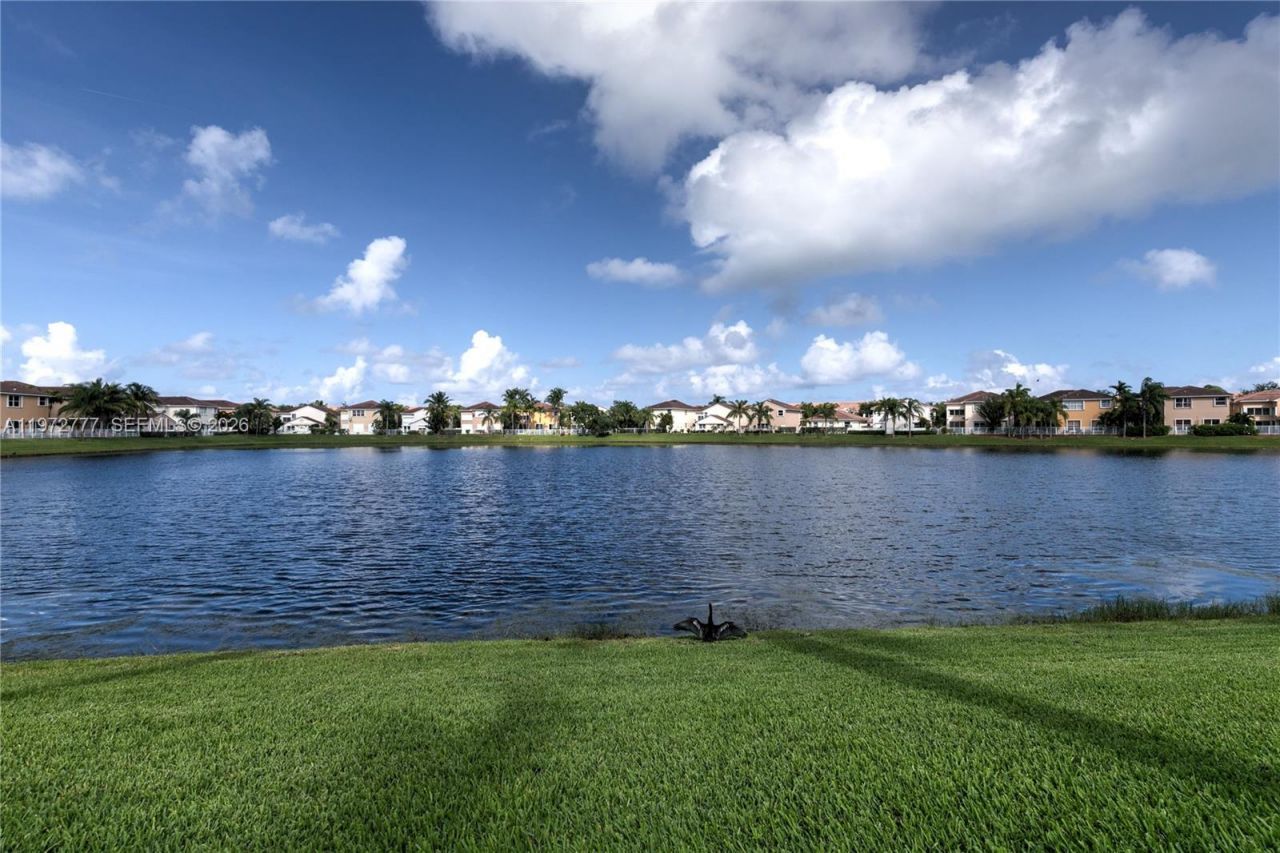 1110 Lemonwood St , Hollywood, FL 33019 Photo