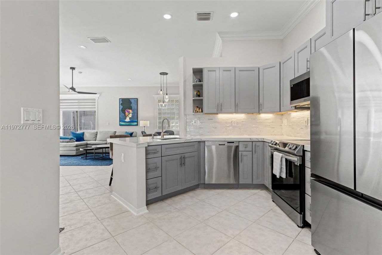 1110 Lemonwood St , Hollywood, FL 33019 Photo