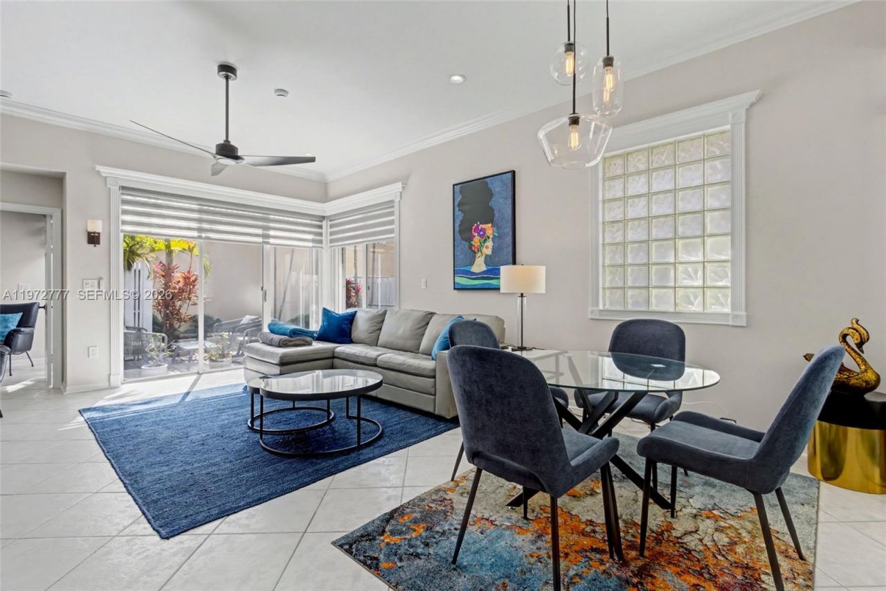 1110 Lemonwood St , Hollywood, FL 33019 Photo