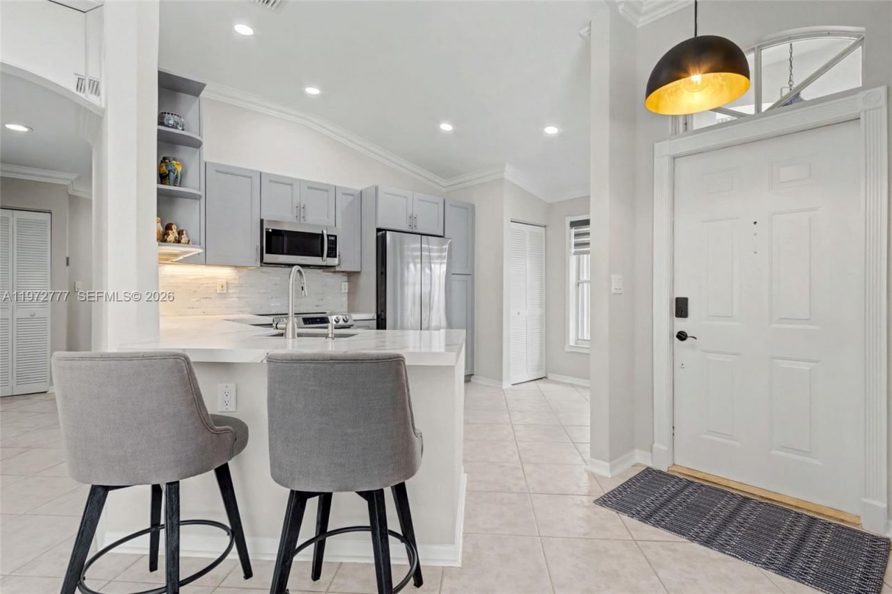 1110 Lemonwood St , Hollywood, FL 33019 Photo