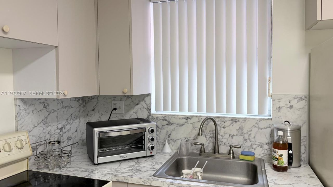 199 SW 12th Ave, Unit 415B, Miami, FL 33130 Photo