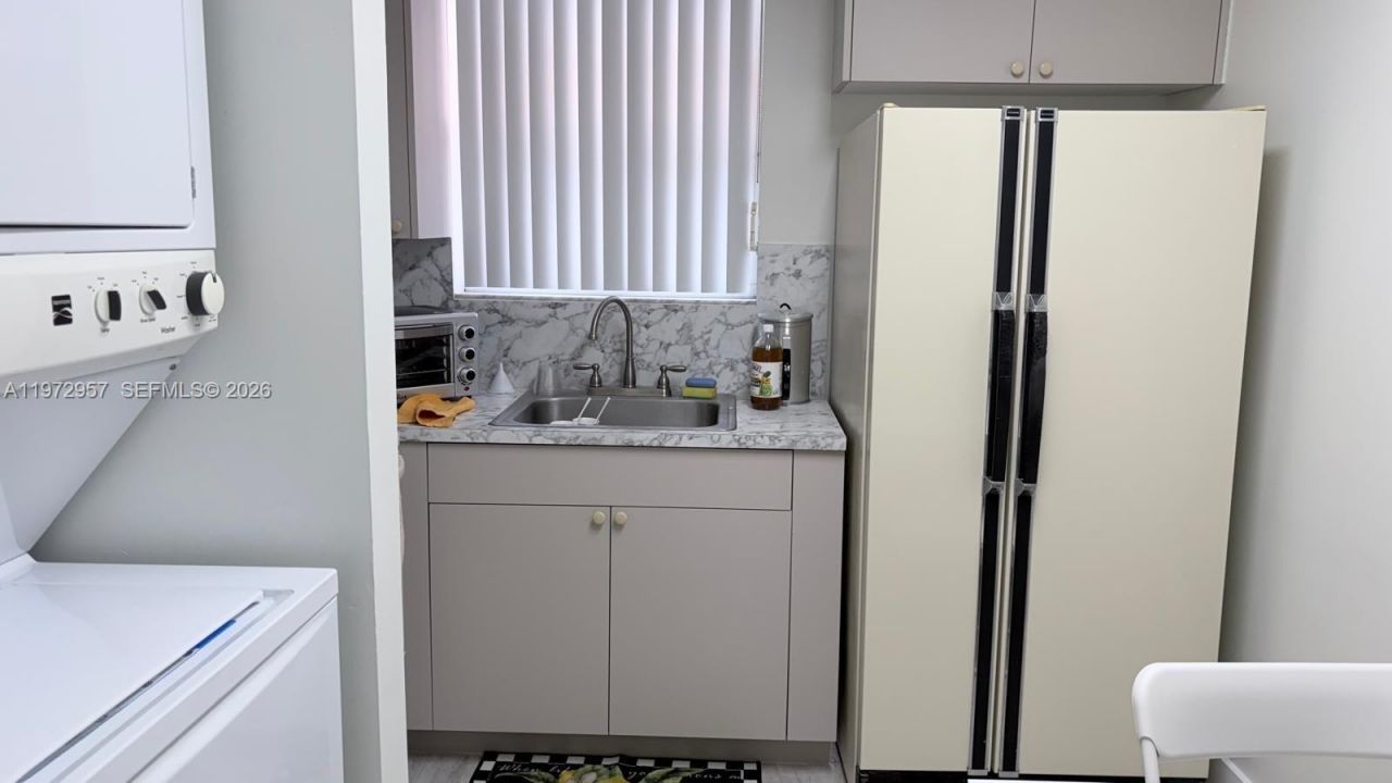 199 SW 12th Ave, Unit 415B, Miami, FL 33130 Photo