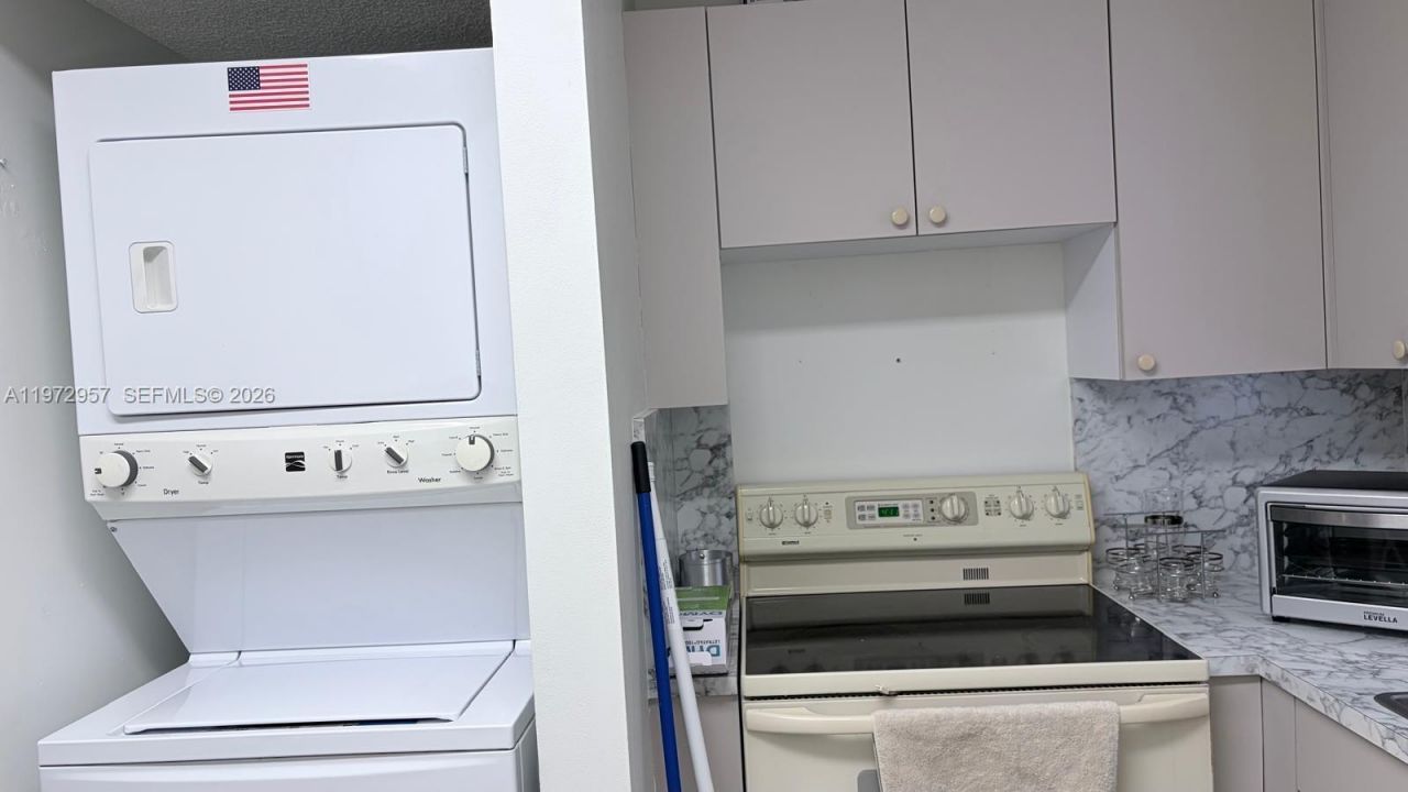 199 SW 12th Ave, Unit 415B, Miami, FL 33130 Photo