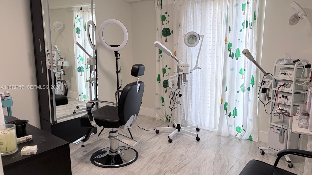 199 SW 12th Ave, Unit 415B, Miami, FL 33130 Photo