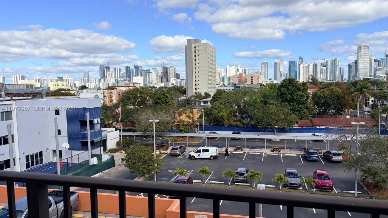 199 SW 12th Ave, Unit 415B, Miami, FL 33130 Photo