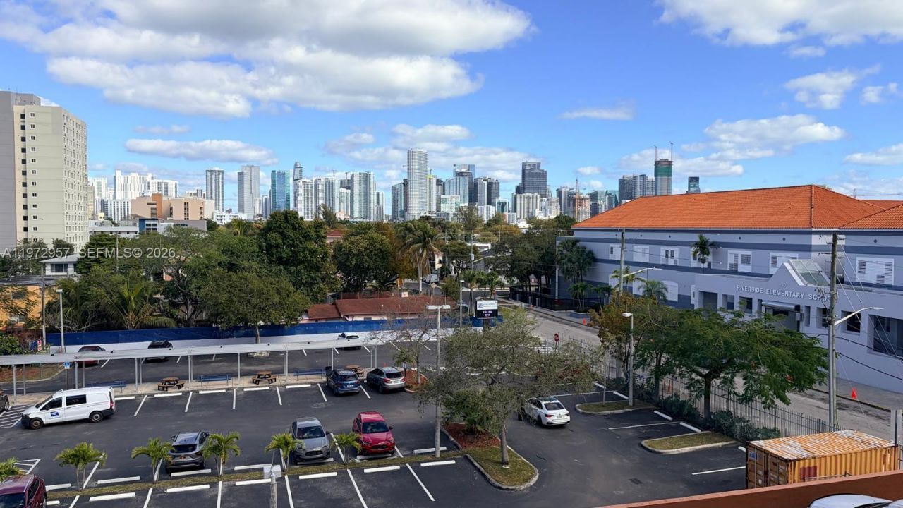 199 SW 12th Ave, Unit 415B, Miami, FL 33130 Photo