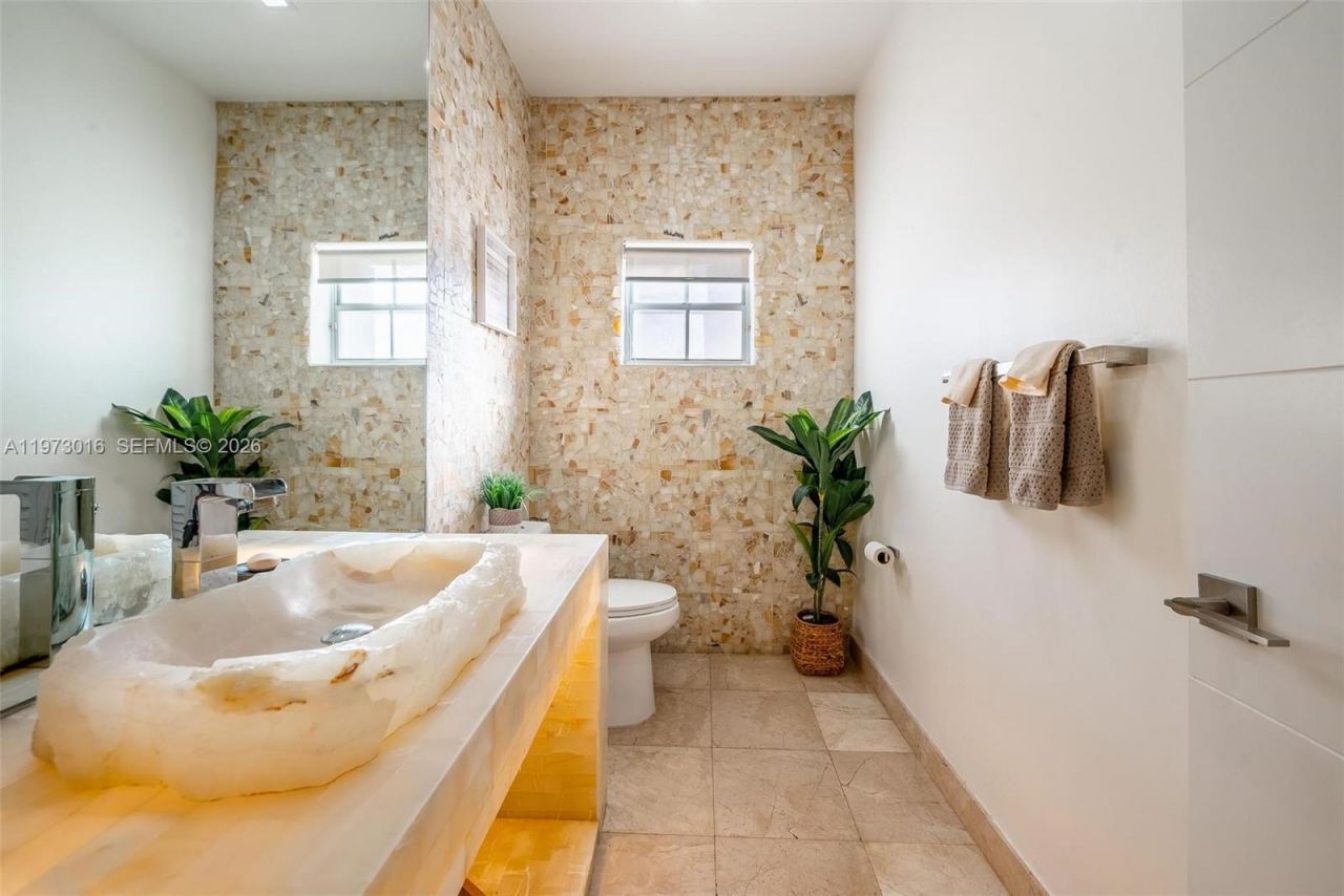 5186 NW 106th Ave, Doral, FL 33178 Photo