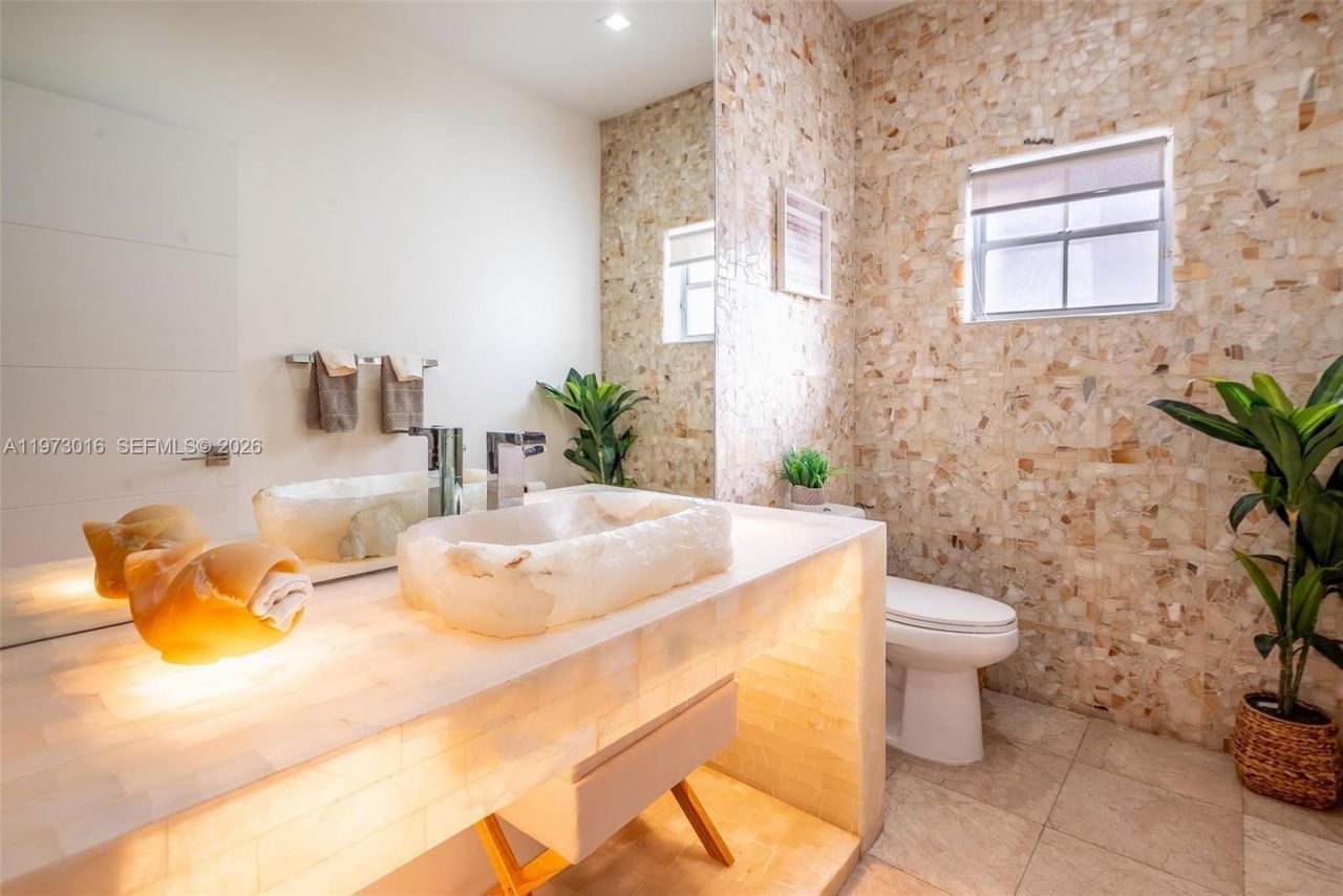 5186 NW 106th Ave, Doral, FL 33178 Photo