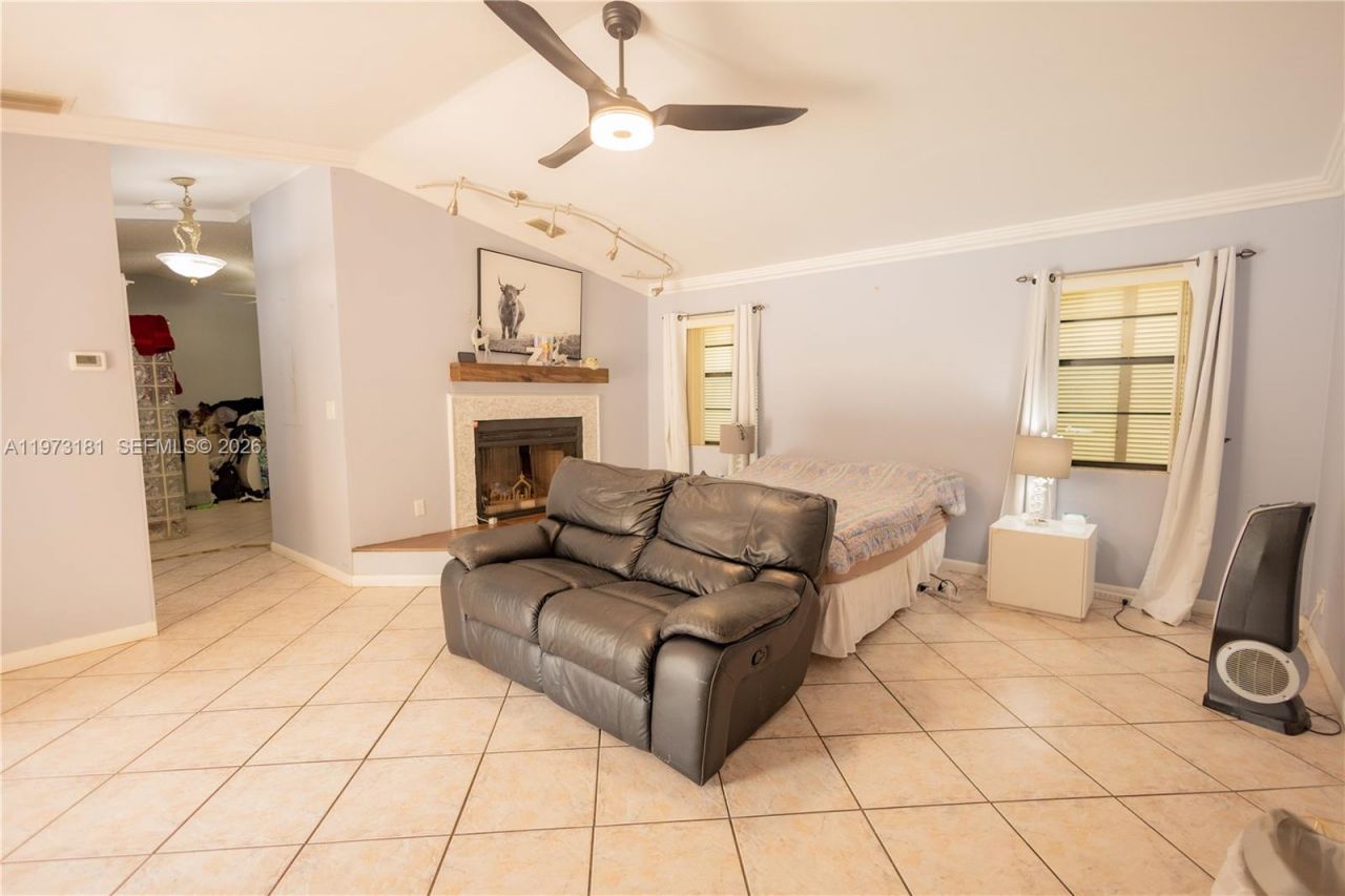 4801 SW 202nd Ave, Southwest Ranches, FL 33332 Photo