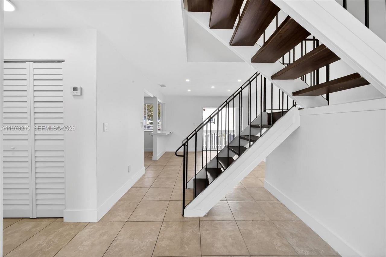 10274 SW 222nd St, Cutler Bay, FL 33190 Photo