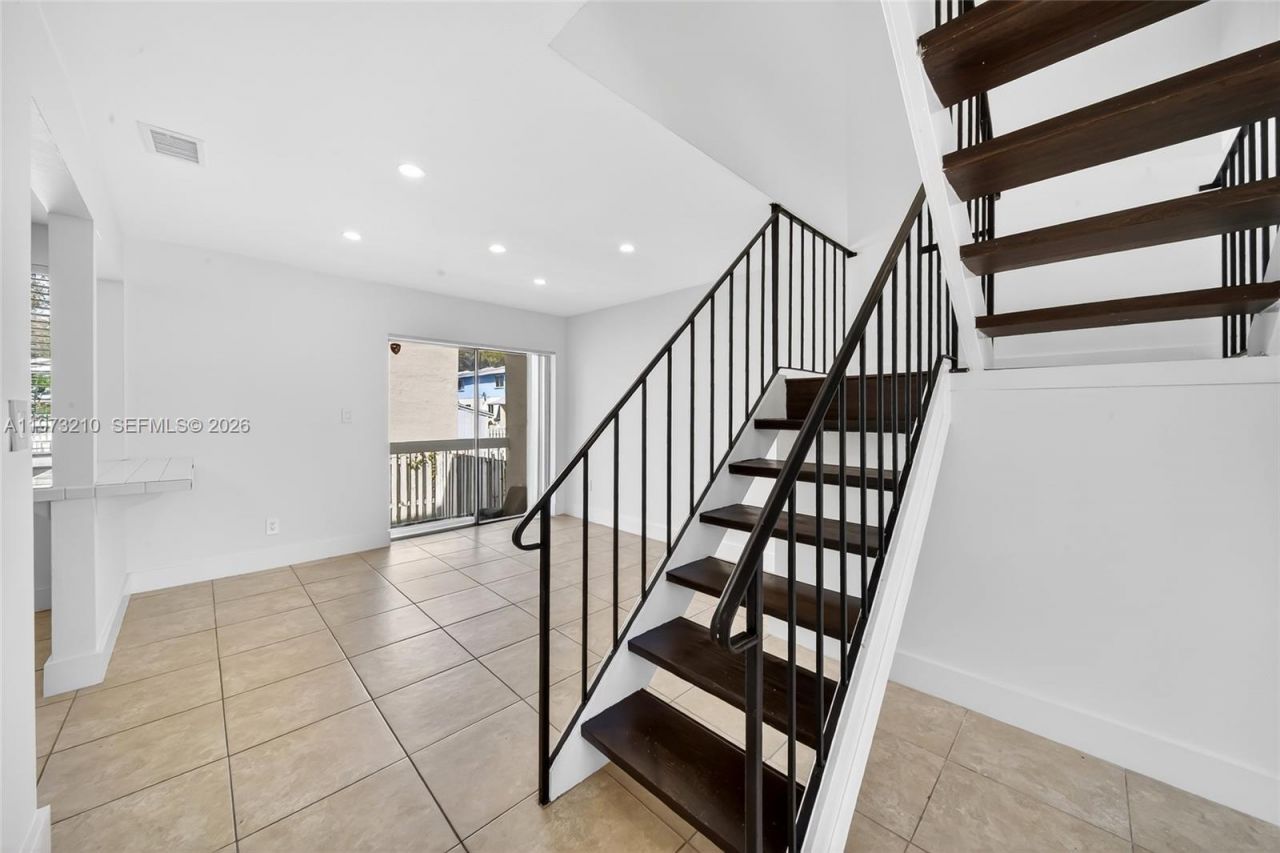 10274 SW 222nd St, Cutler Bay, FL 33190 Photo