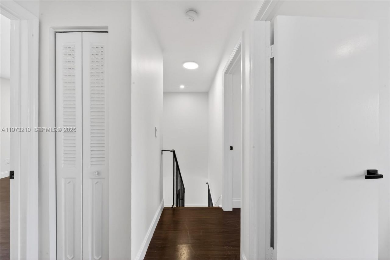 10274 SW 222nd St, Cutler Bay, FL 33190 Photo